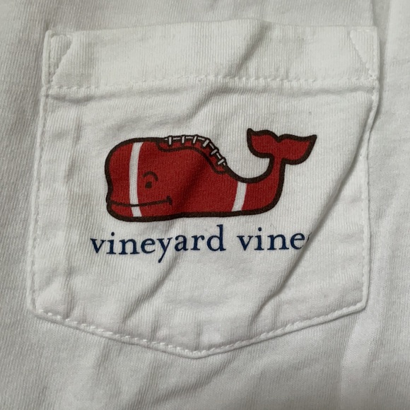 🐳 🏈 Vineyard Vines Long Sleeve Shirt 🏈🐳 - Picture 3 of 5